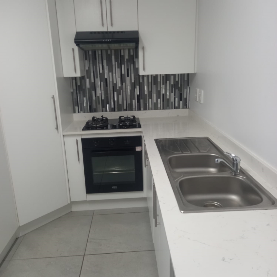 To Let 3 Bedroom Property for Rent in Island View Western Cape